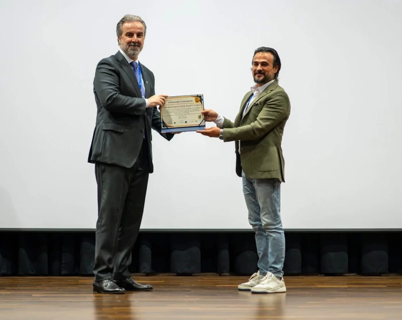 Teqdîmkirina bawernameya endamtiyê
